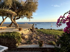 Akrotiri Hotel, Restaurants